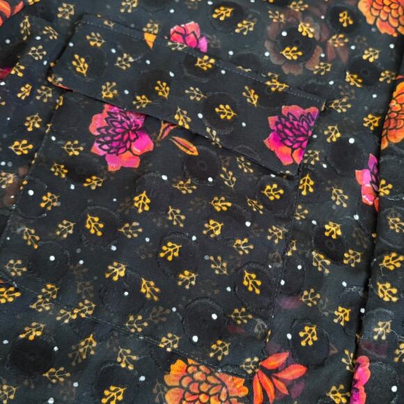 LOFT Sheer Floral Button Down Blouse M Whimsigoth Boho Cottagecore Dark Romantic - Picture 10 of 10